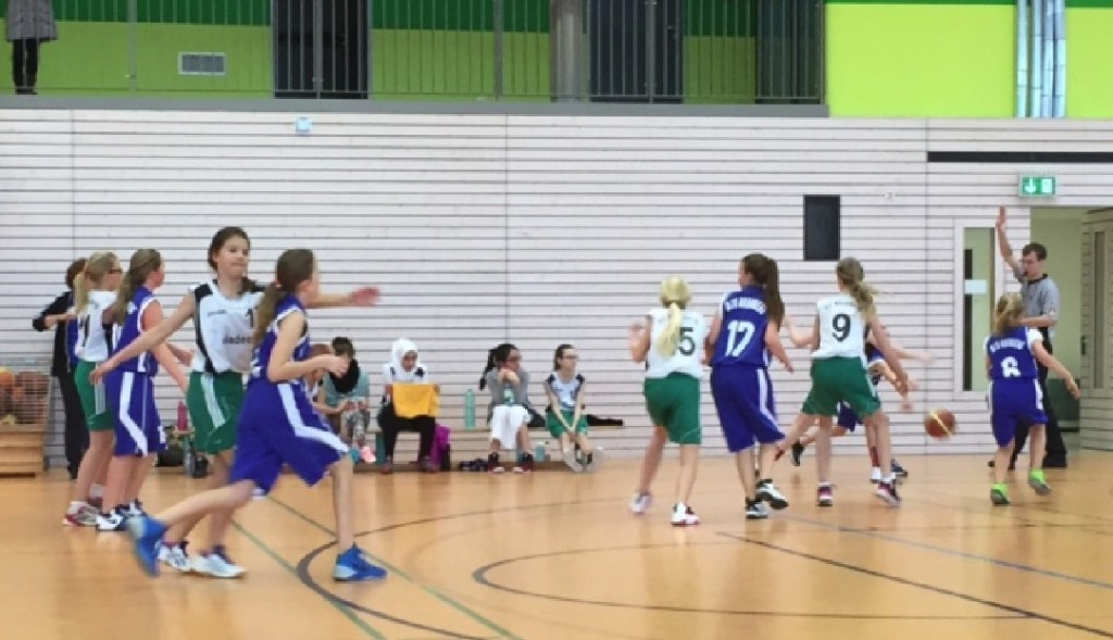 WU13-3 Basketball